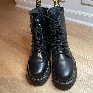 Platform doc martens
